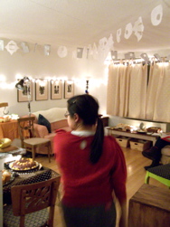 The first guests arrive